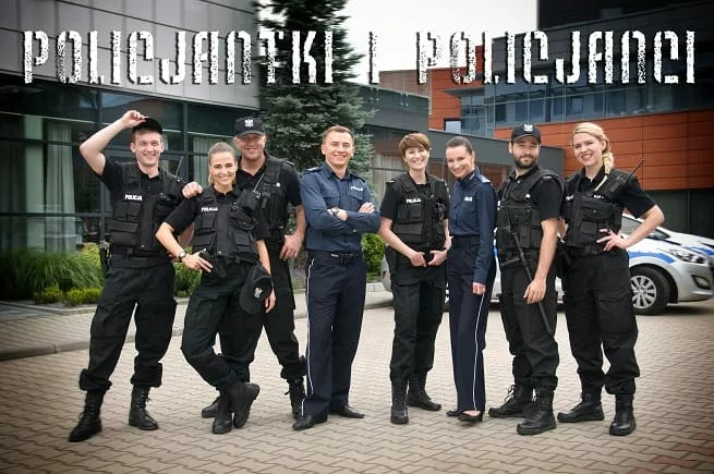 PolicjantkiiPolicjanci