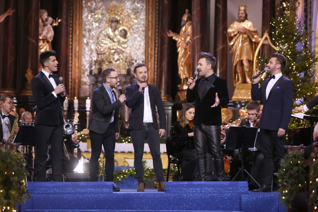 YH5BAEAAAAALAAAAAABAAEAAAIBRAA7