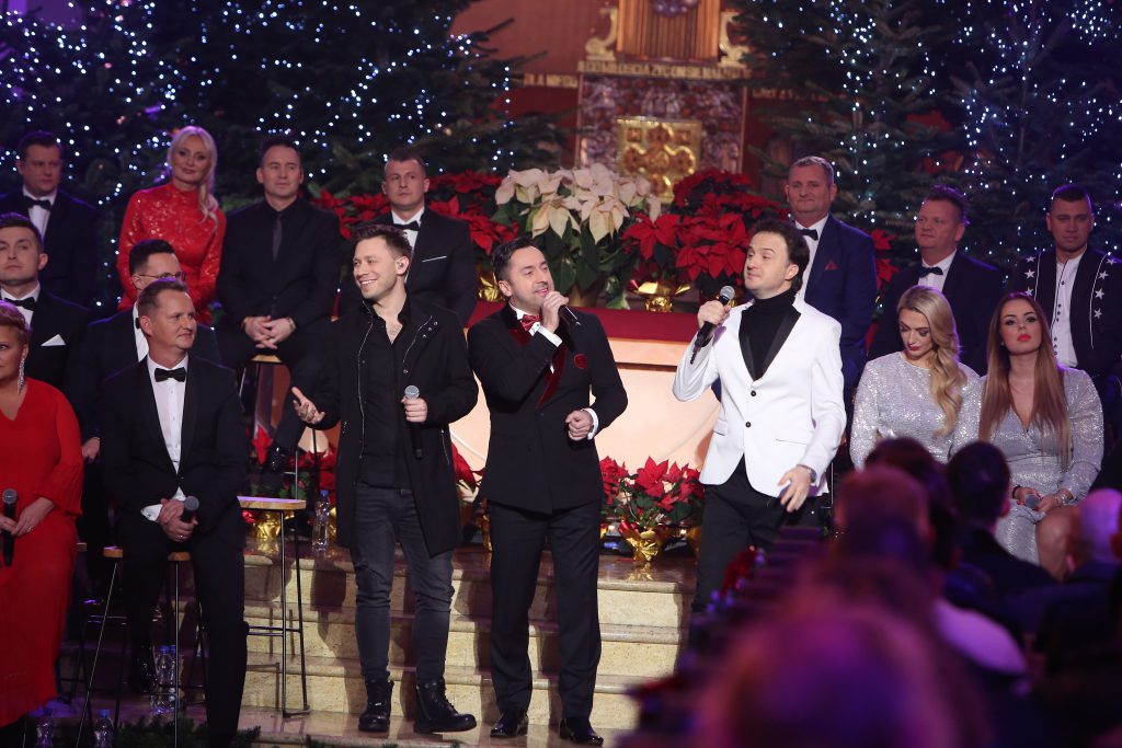 YH5BAEAAAAALAAAAAABAAEAAAIBRAA7