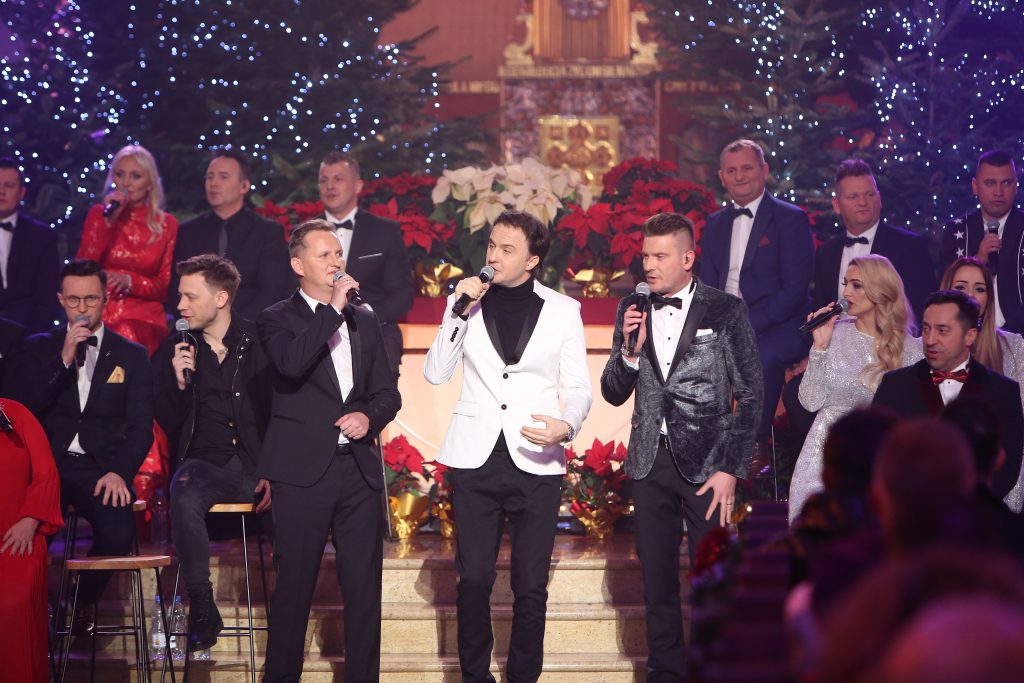 YH5BAEAAAAALAAAAAABAAEAAAIBRAA7