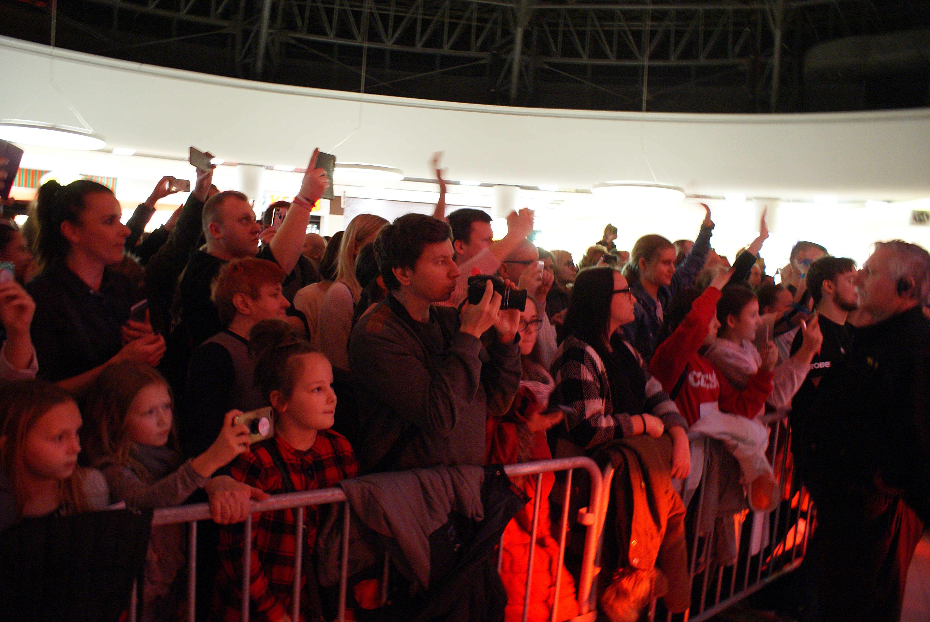 YH5BAEAAAAALAAAAAABAAEAAAIBRAA7