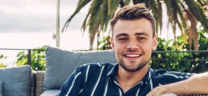 YH5BAEAAAAALAAAAAABAAEAAAIBRAA7