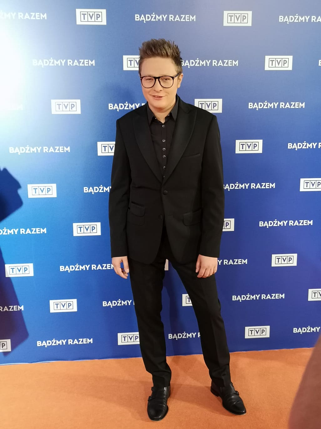 YH5BAEAAAAALAAAAAABAAEAAAIBRAA7