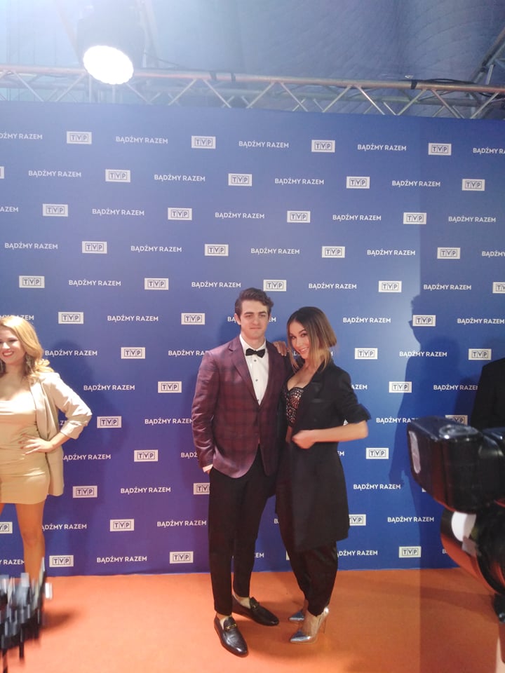 YH5BAEAAAAALAAAAAABAAEAAAIBRAA7