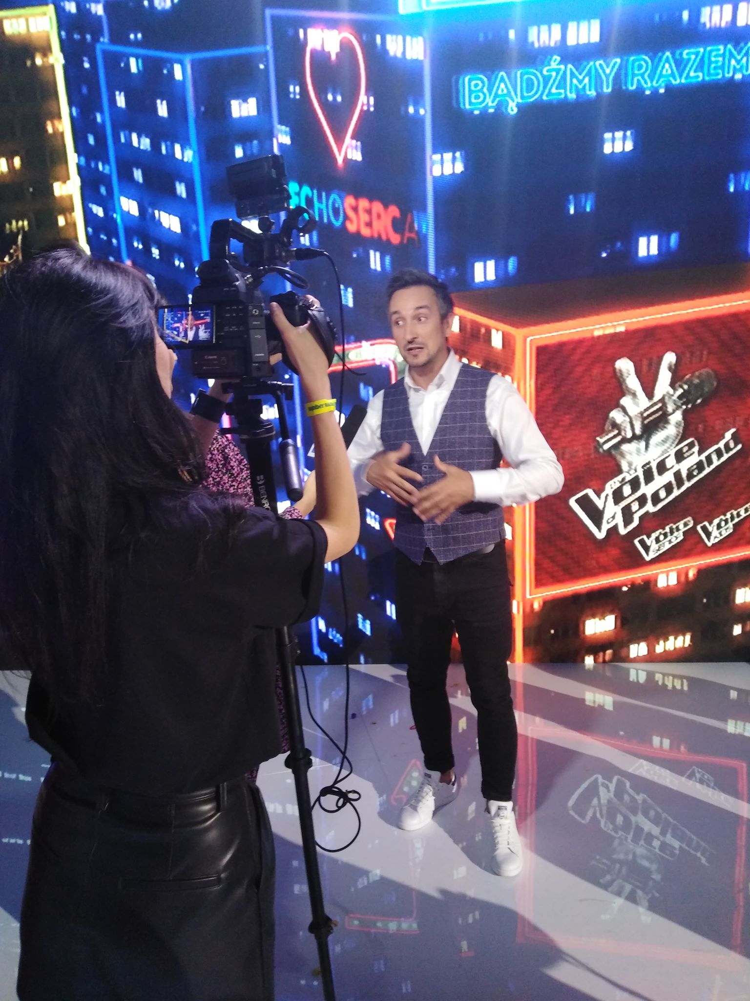 YH5BAEAAAAALAAAAAABAAEAAAIBRAA7