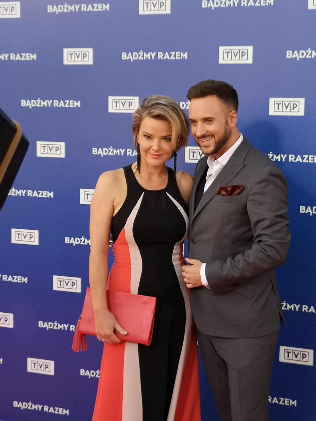 YH5BAEAAAAALAAAAAABAAEAAAIBRAA7