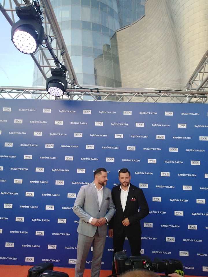 YH5BAEAAAAALAAAAAABAAEAAAIBRAA7