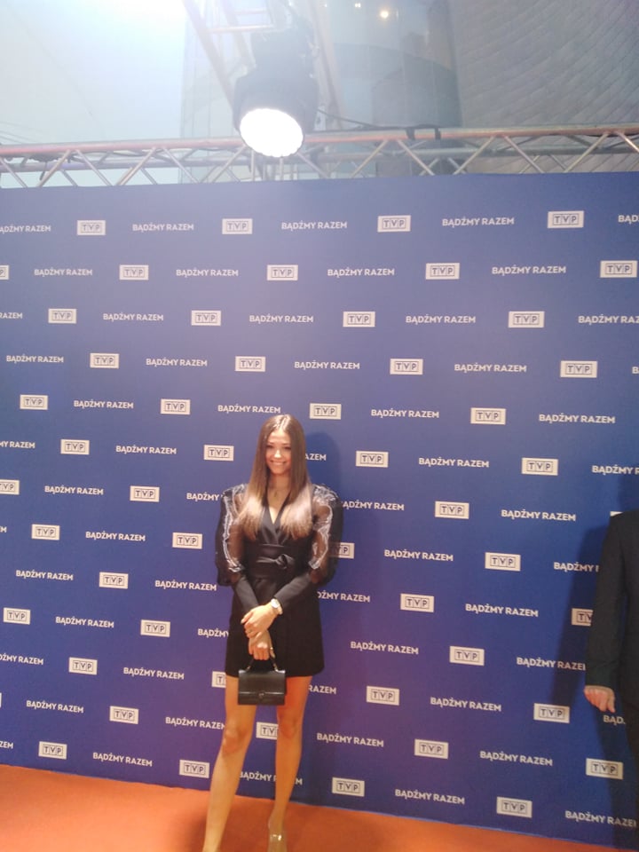 YH5BAEAAAAALAAAAAABAAEAAAIBRAA7