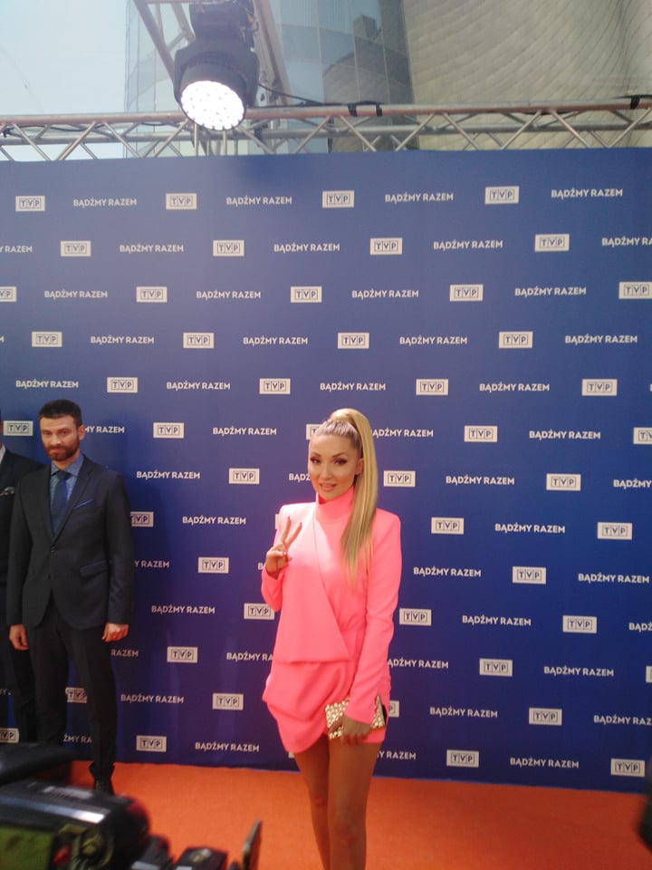 YH5BAEAAAAALAAAAAABAAEAAAIBRAA7