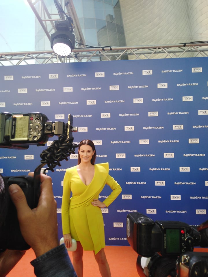 YH5BAEAAAAALAAAAAABAAEAAAIBRAA7