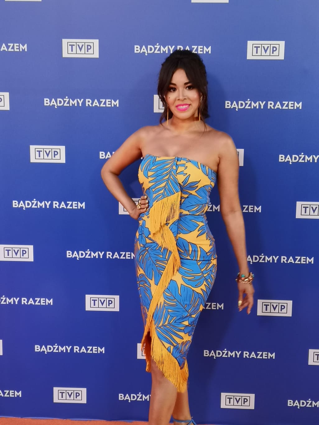 YH5BAEAAAAALAAAAAABAAEAAAIBRAA7