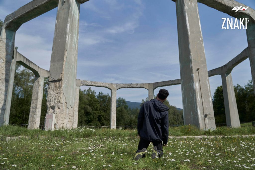 YH5BAEAAAAALAAAAAABAAEAAAIBRAA7