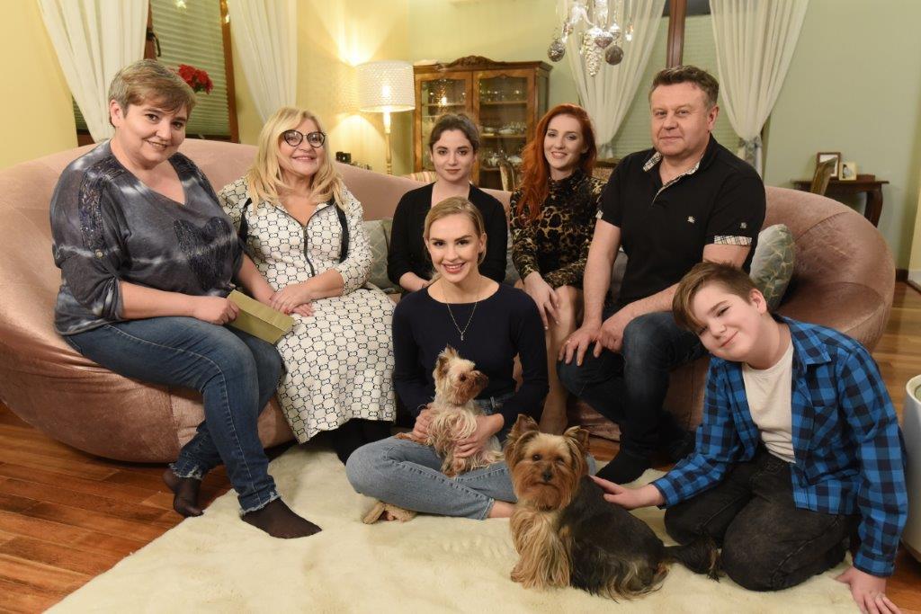 YH5BAEAAAAALAAAAAABAAEAAAIBRAA7