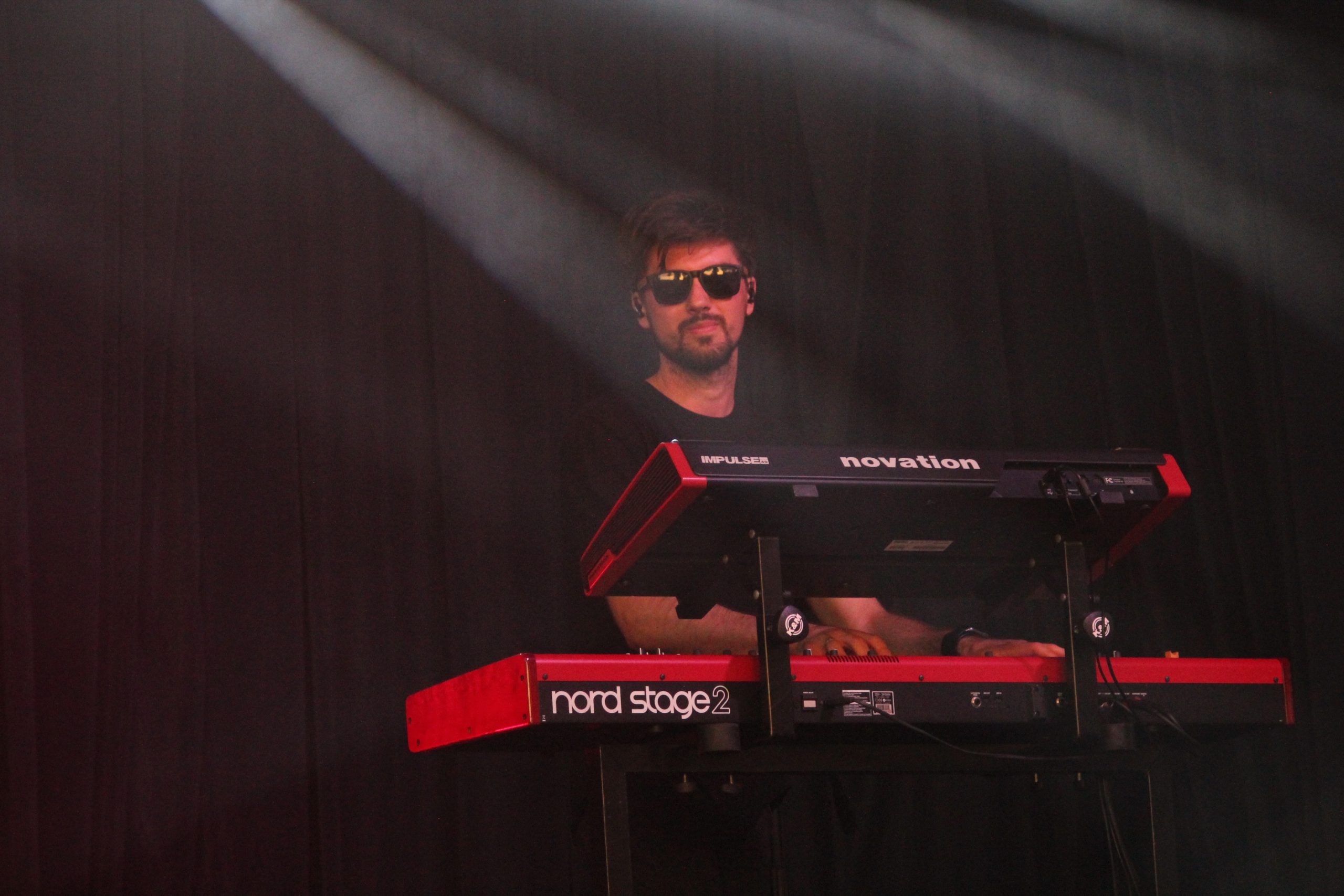 YH5BAEAAAAALAAAAAABAAEAAAIBRAA7