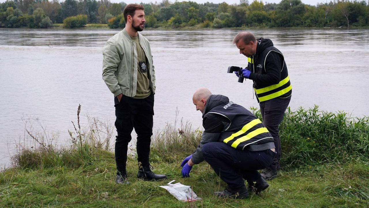 YH5BAEAAAAALAAAAAABAAEAAAIBRAA7