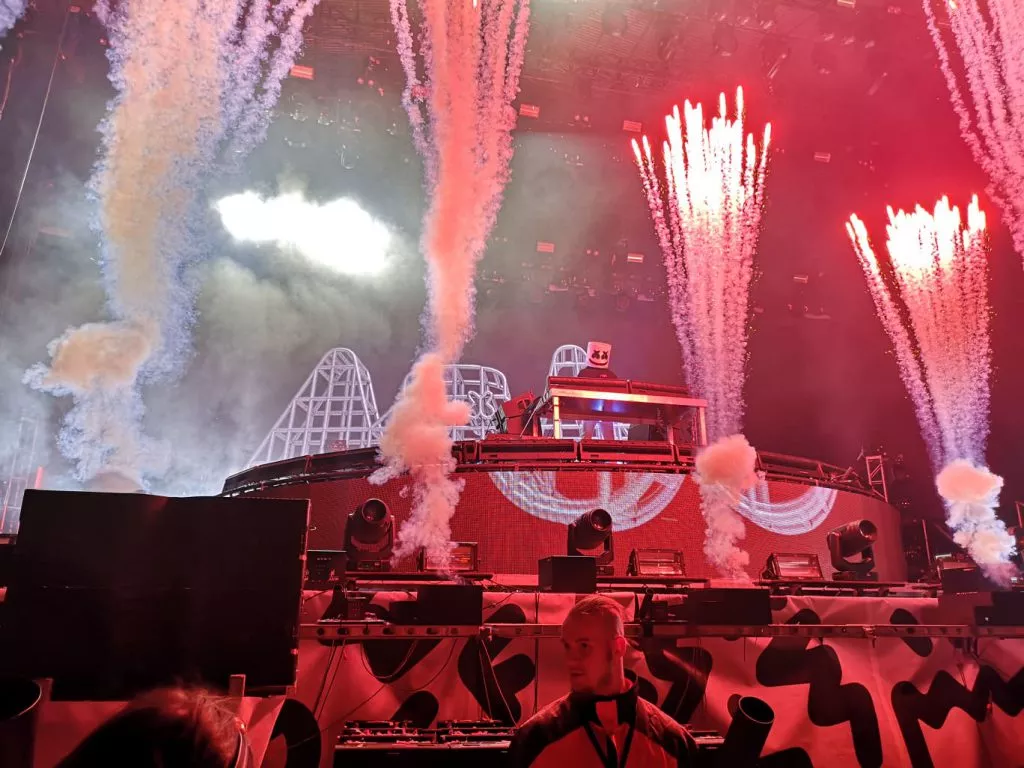 61677166_712295495840461_7702685741255491584_n