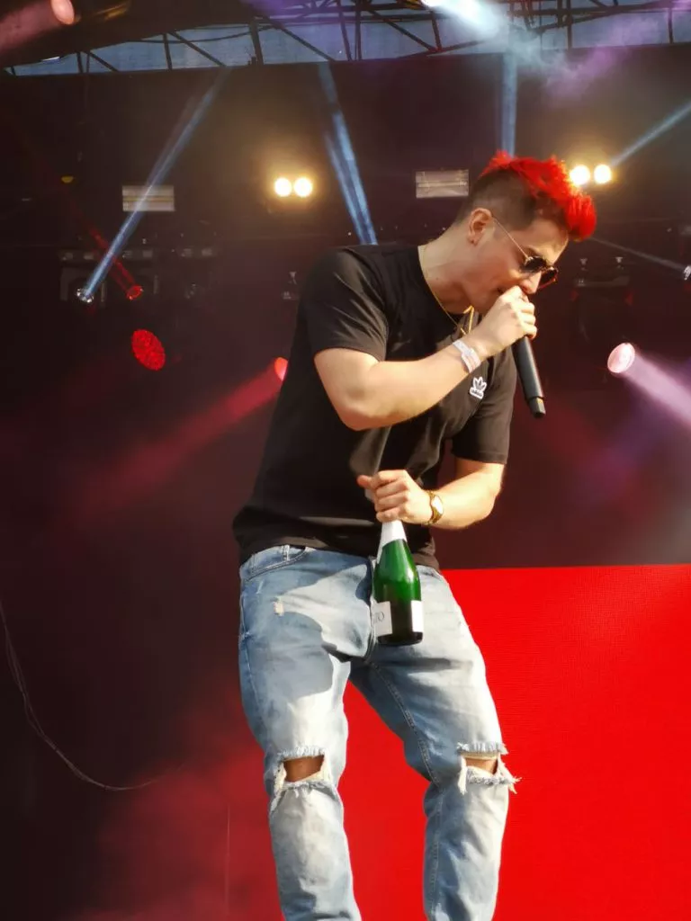 61698384_415569232506764_5611352481343733760_n