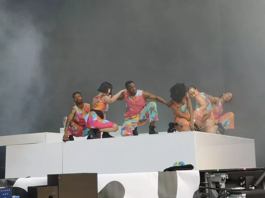 61777161_370917150186316_7766890661902548992_n