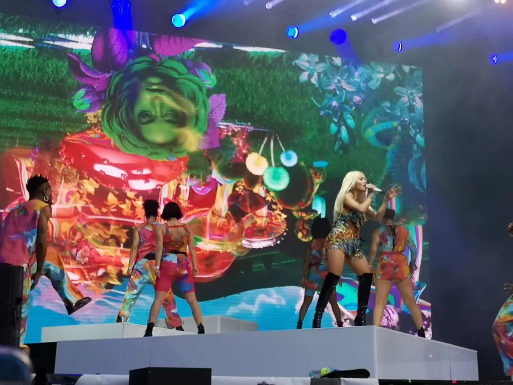 61867405_1093824197456589_5924370397955883008_n