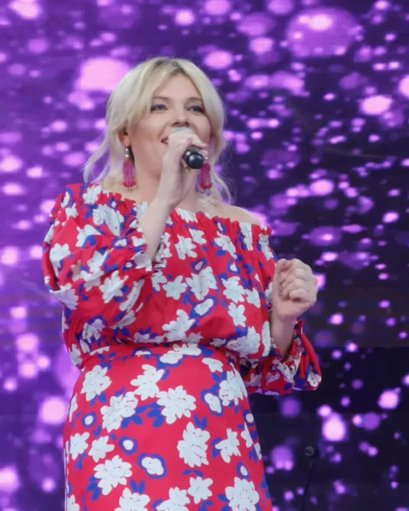 64216057_356560075044277_2964859883419074560_n