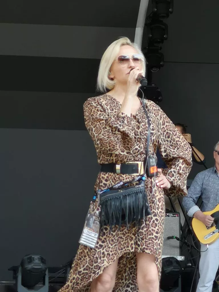 64220920_428683047711235_7947633240884379648_n