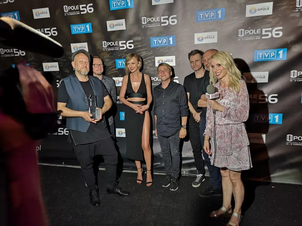 64243154_697144720745328_5748318571801346048_n