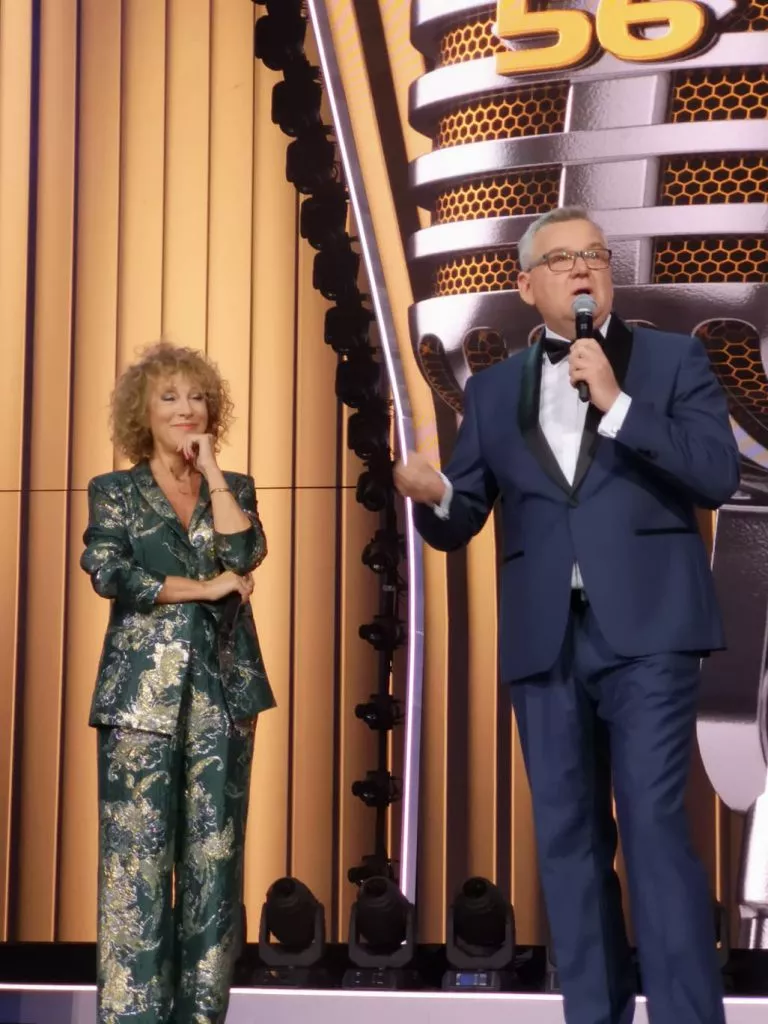 64736843_2561676760511854_4470633850703183872_n